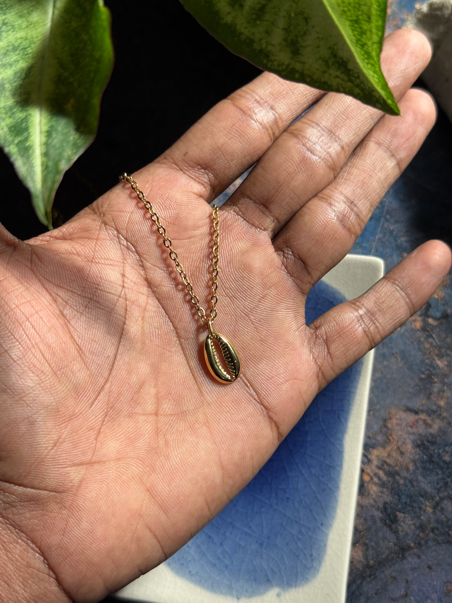 Cowrie shell adjustable 18k gold plated necklace