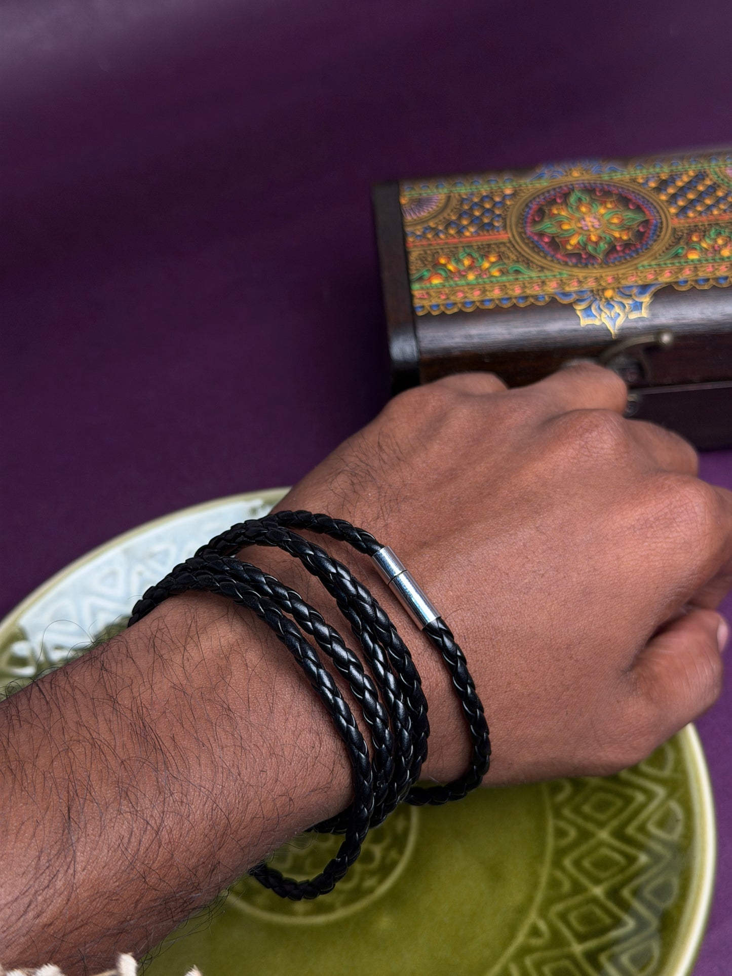 single twisted long leather bracelet