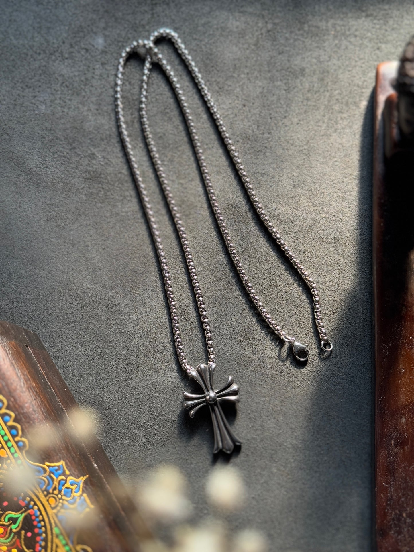 Medium thick cross stainless steel necklace