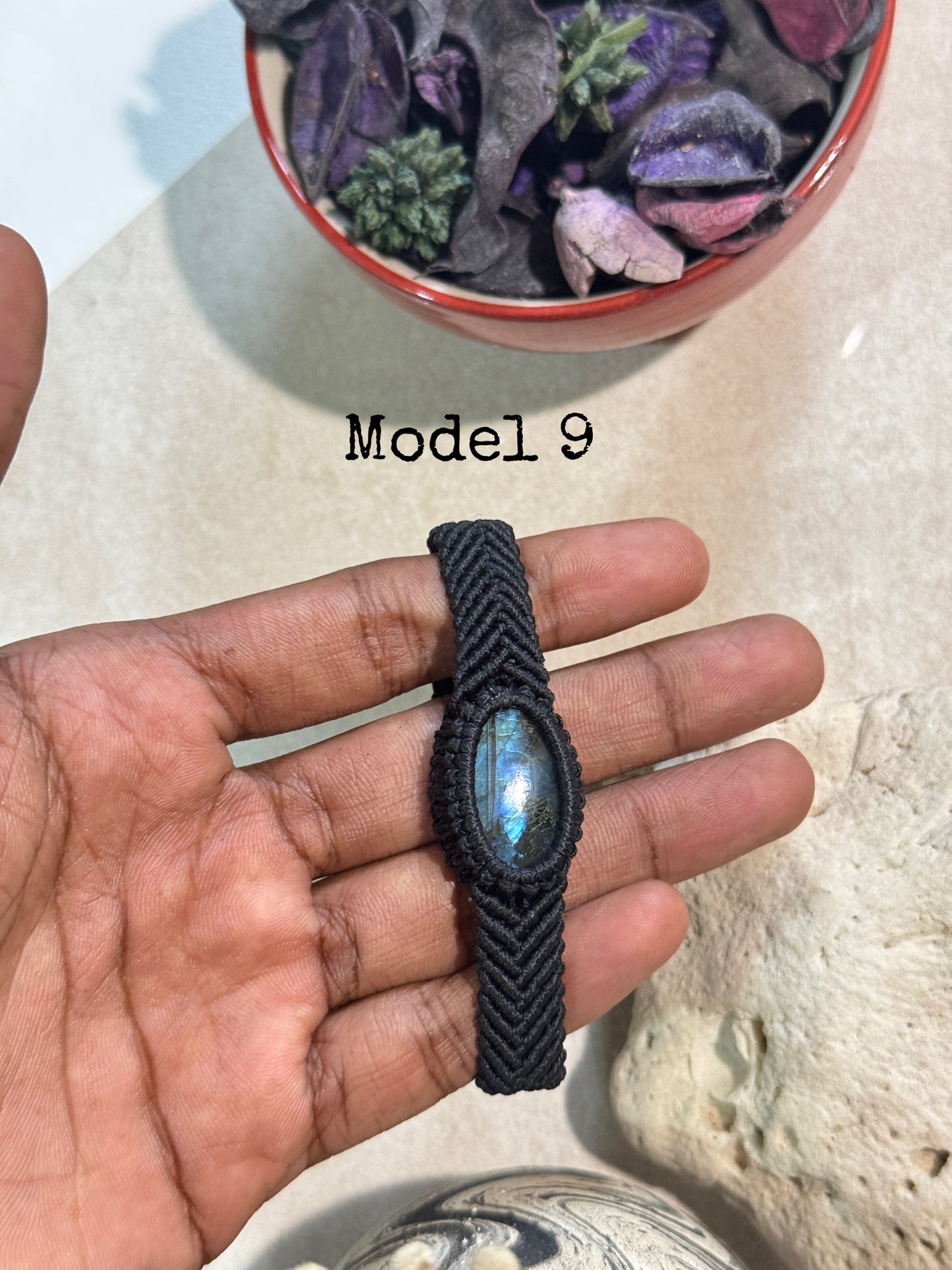 Labradorite stone macramé adjustable bracelet