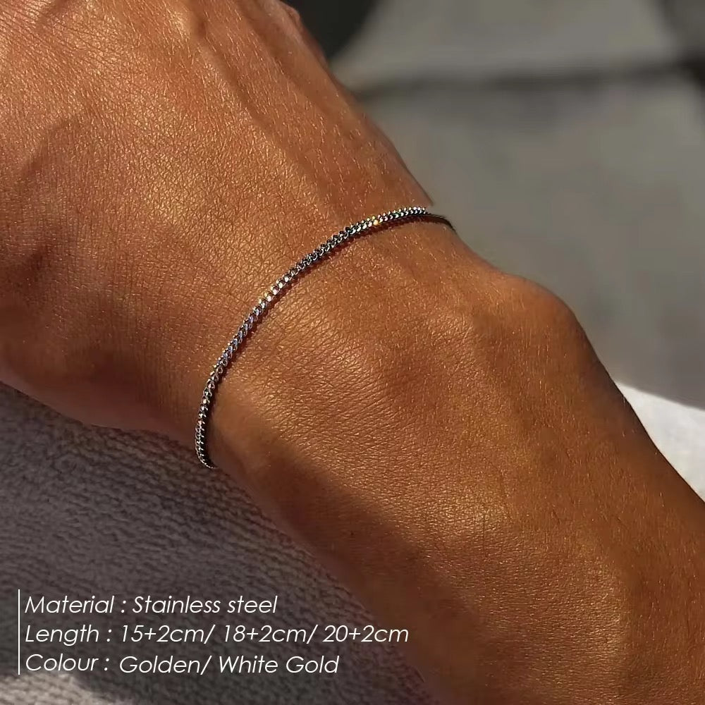 Minimal stainless steel cable bracelet