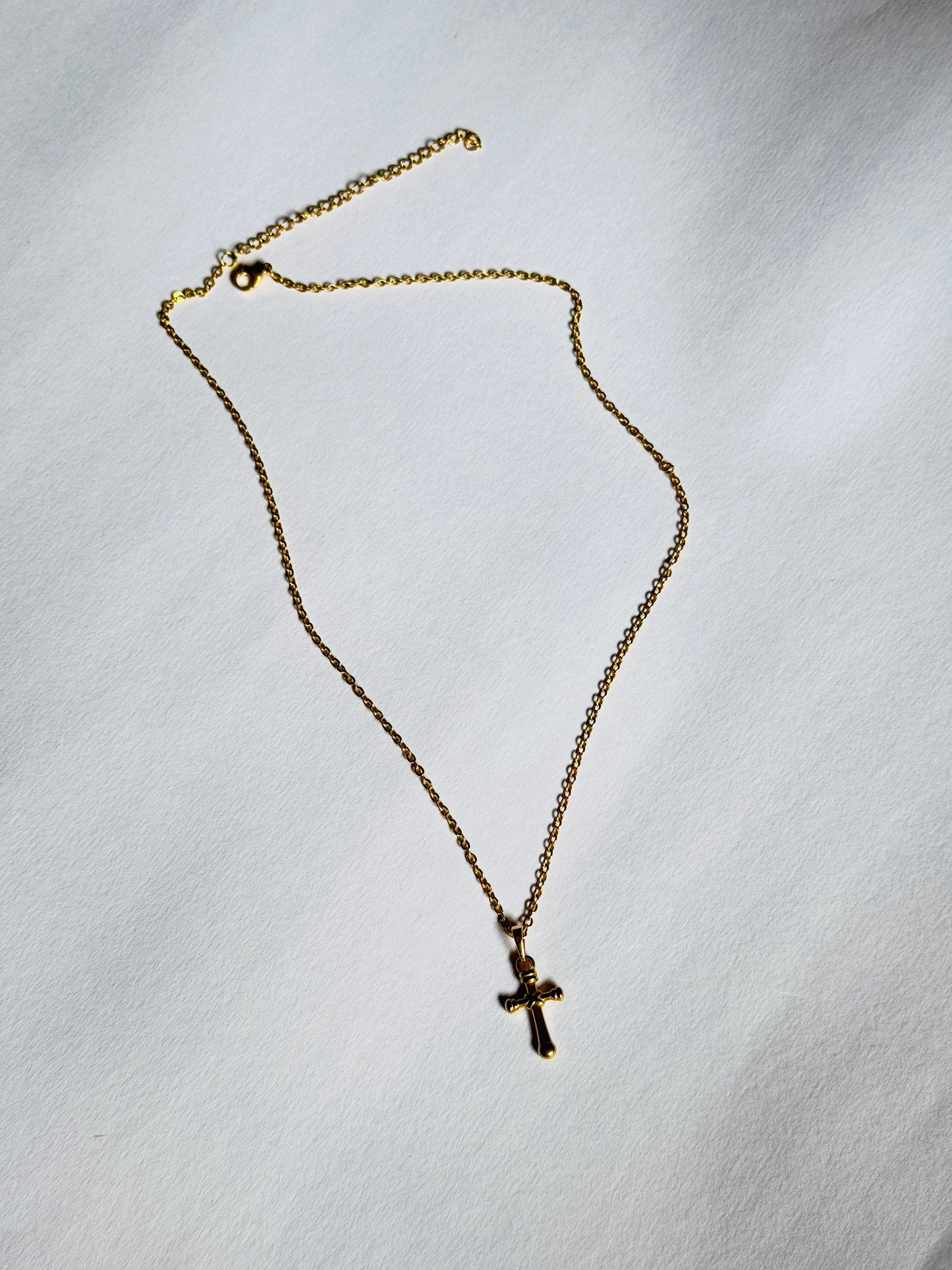 Cross minimal golden necklace 18k gold-plated