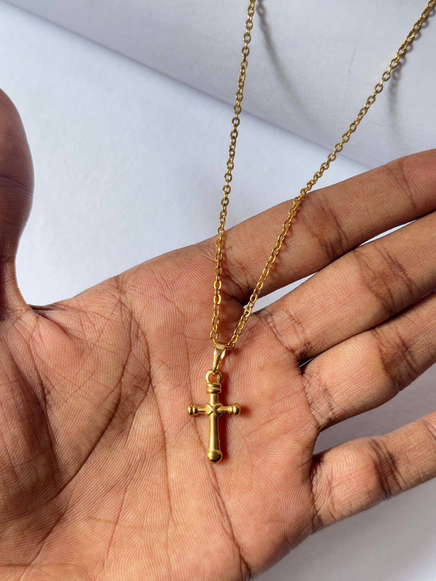 Cross minimal golden necklace 18k gold-plated