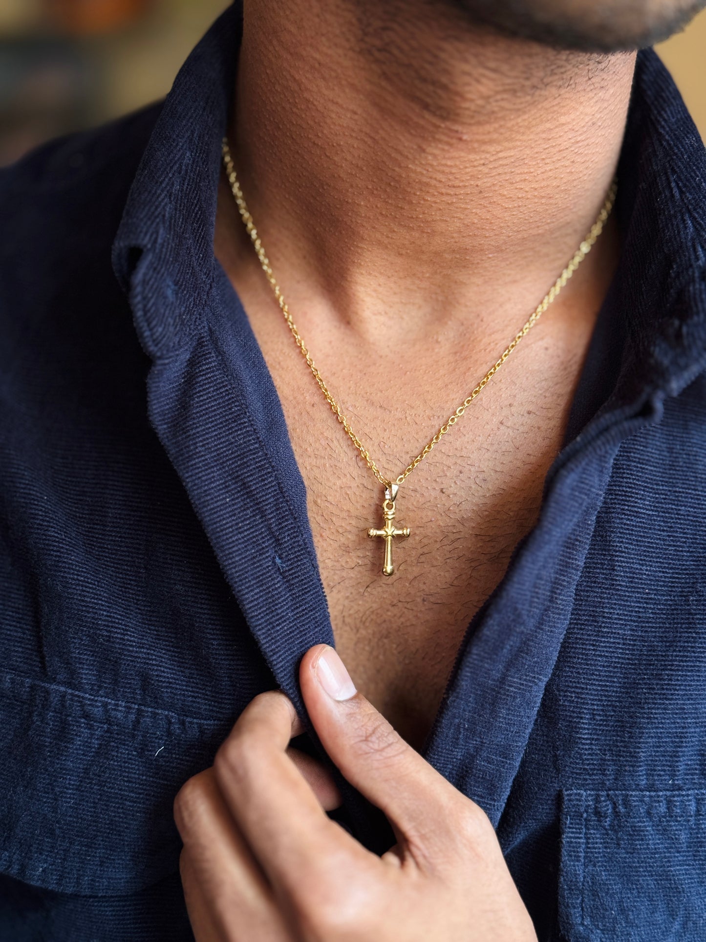 Cross minimal golden necklace 18k gold-plated