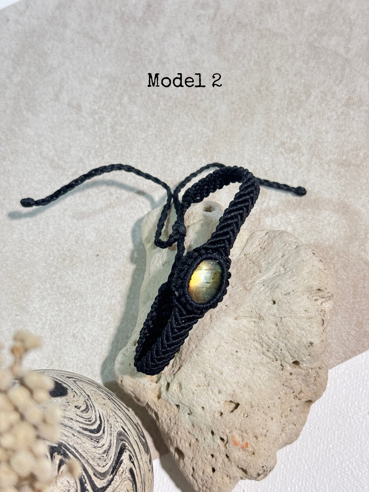 Labradorite stone macramé adjustable bracelet