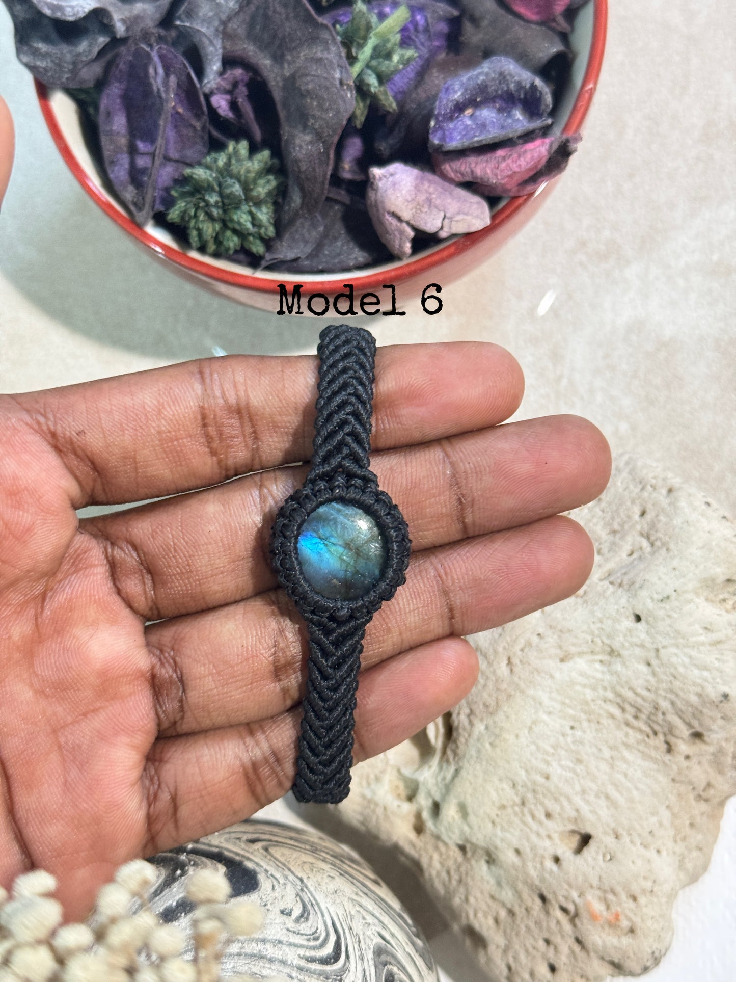 Labradorite stone macramé adjustable bracelet