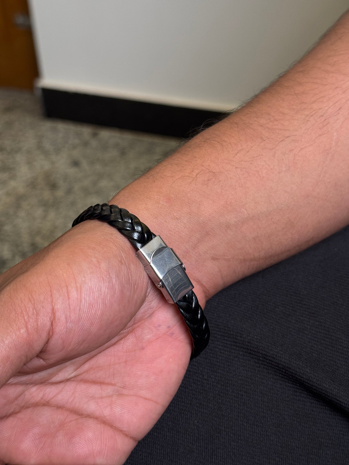 Twisted leather with stainless steel bracelet