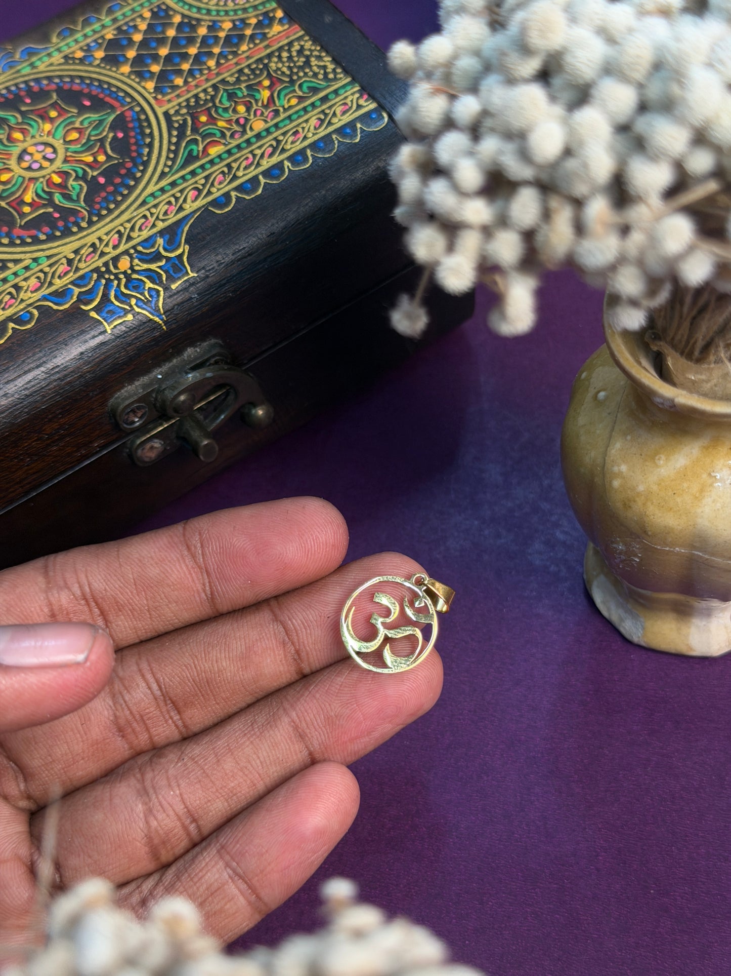 Aum 18 k gold plated stainless steel pendant with hook