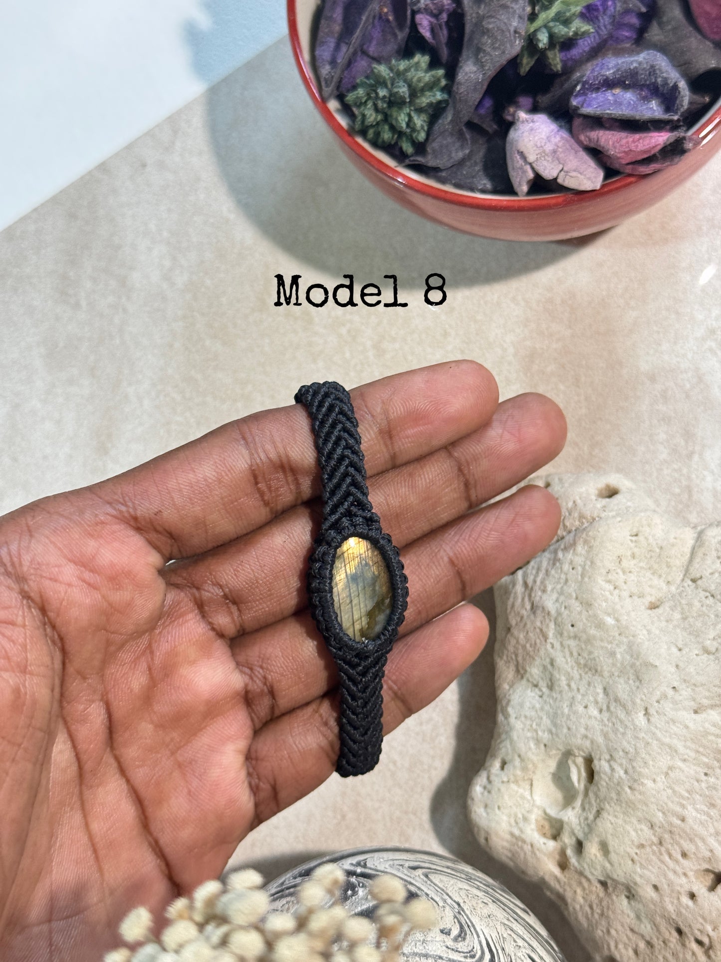 Labradorite stone macramé adjustable bracelet