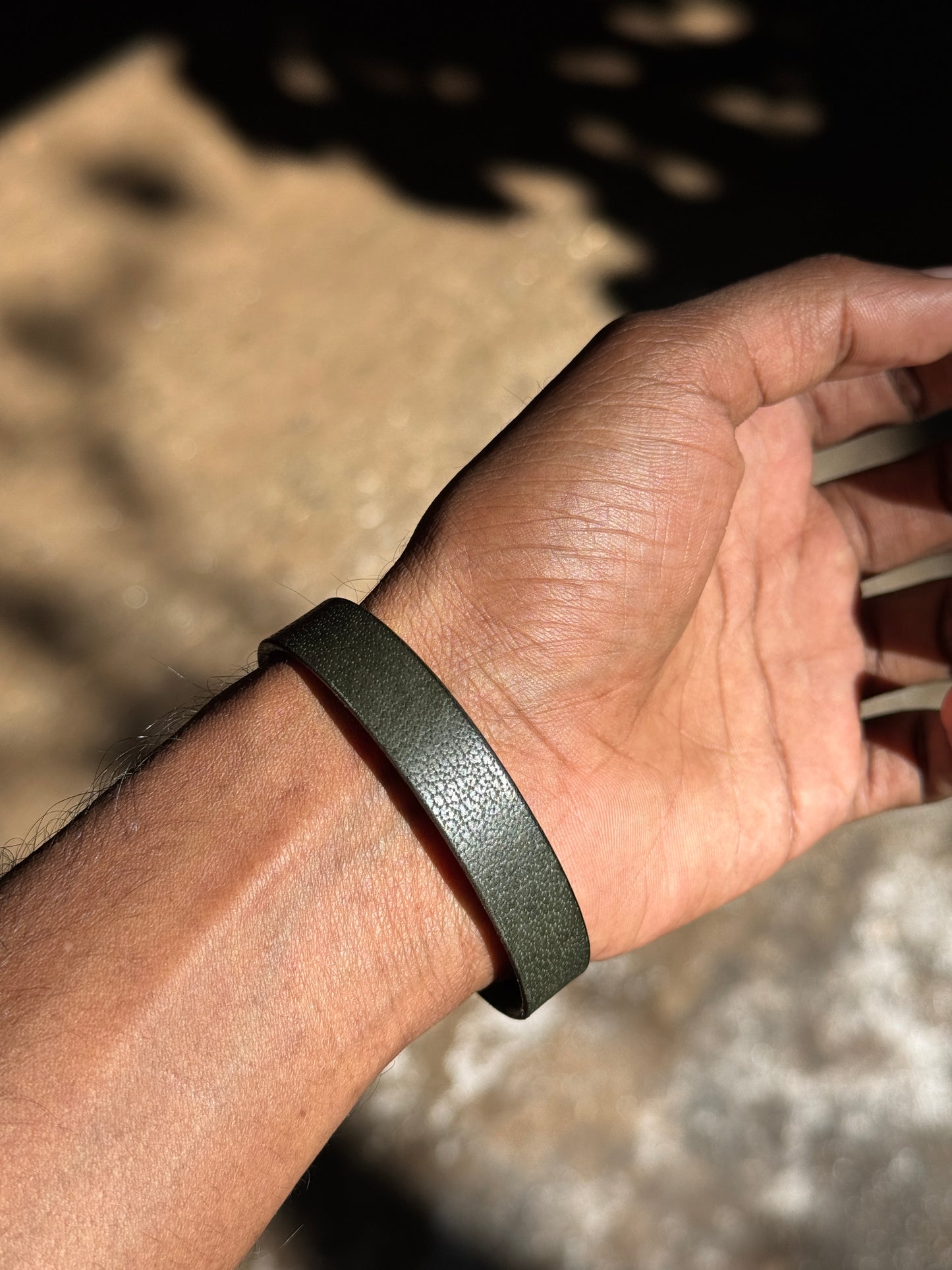 Leather adjusable bracelet