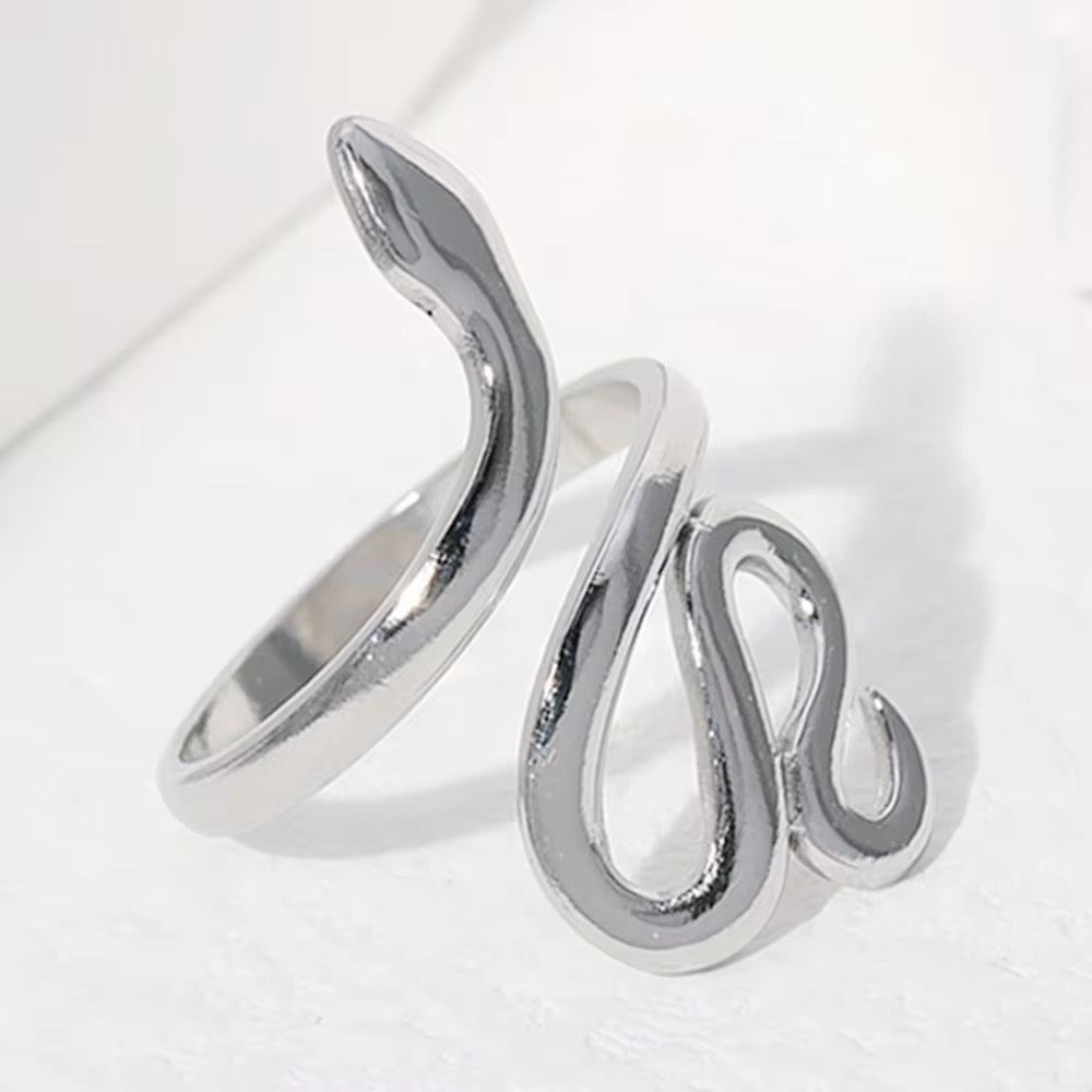 Snake stainless steel adjustable ring