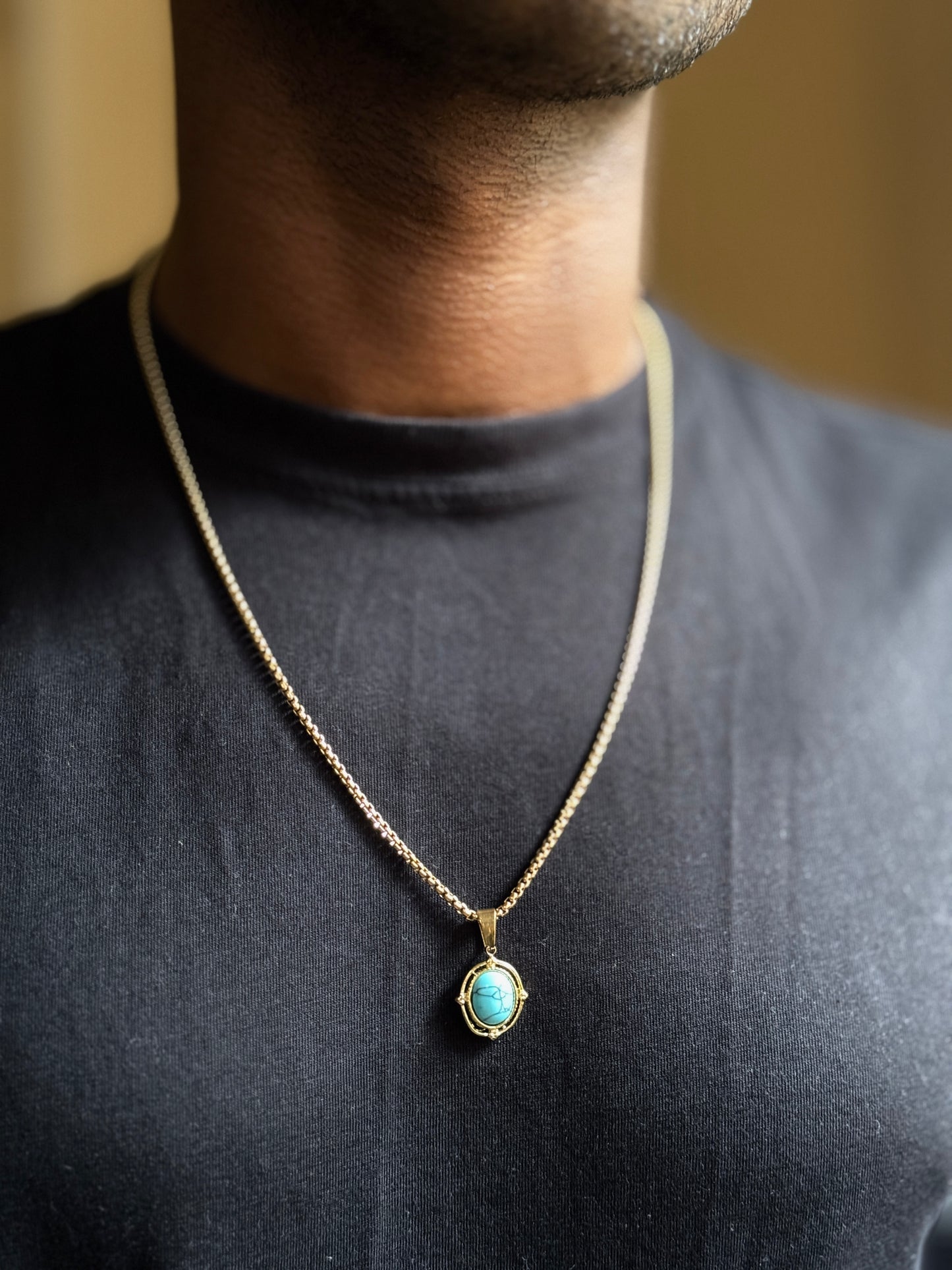 Turquoise oval shape thick 18k gold plated necklace 50 cm