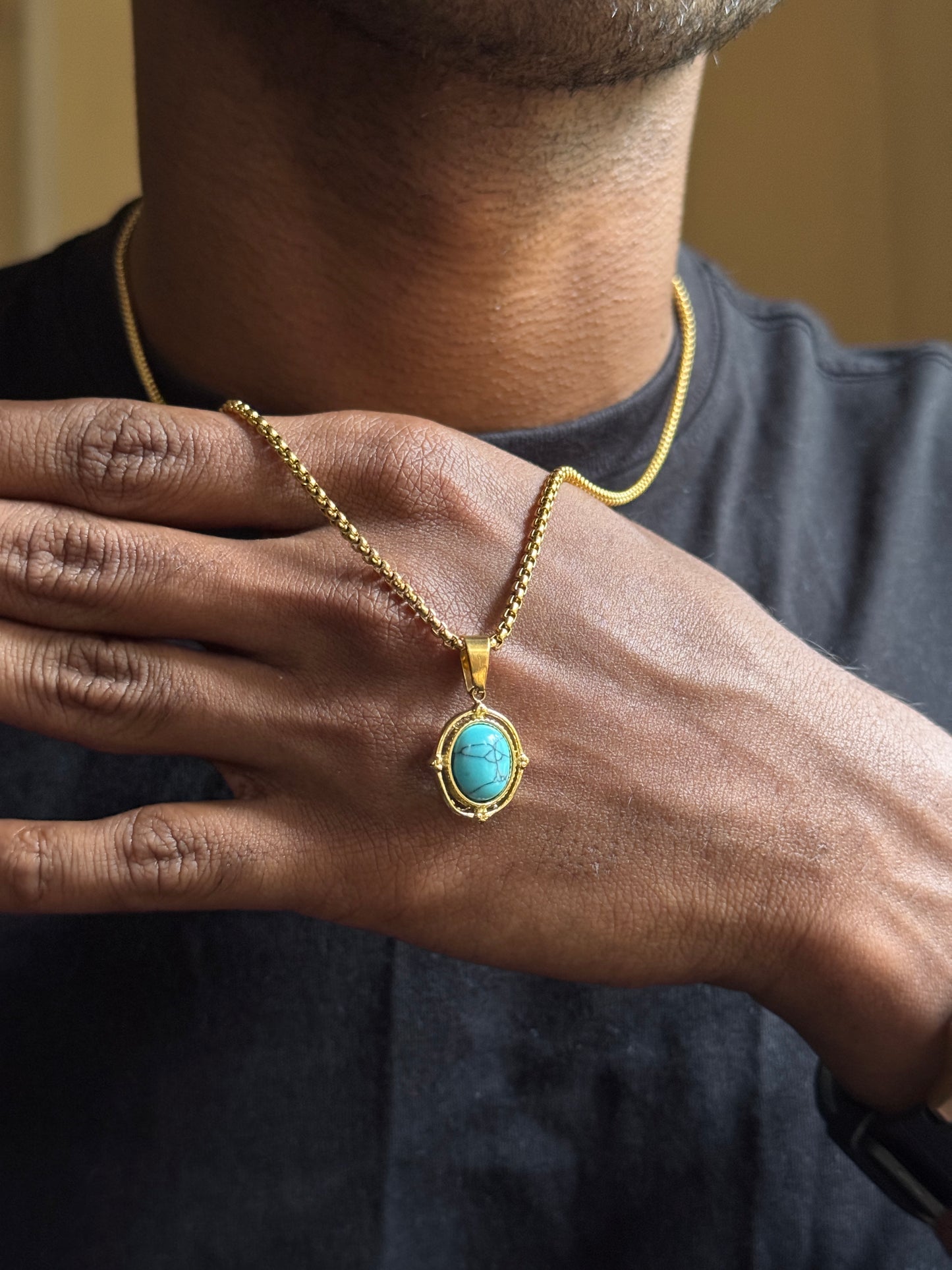 Turquoise oval shape thick 18k gold plated necklace 50 cm