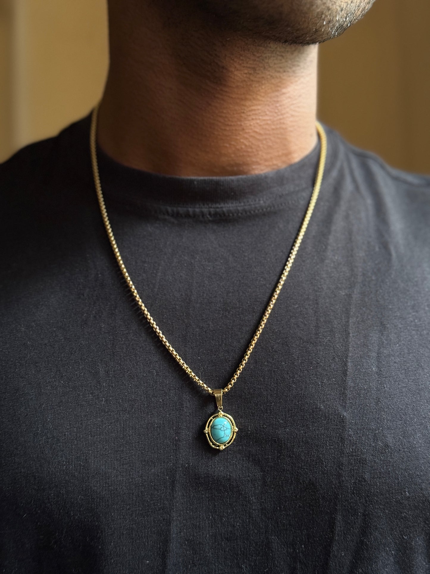 Turquoise oval shape thick 18k gold plated necklace 50 cm