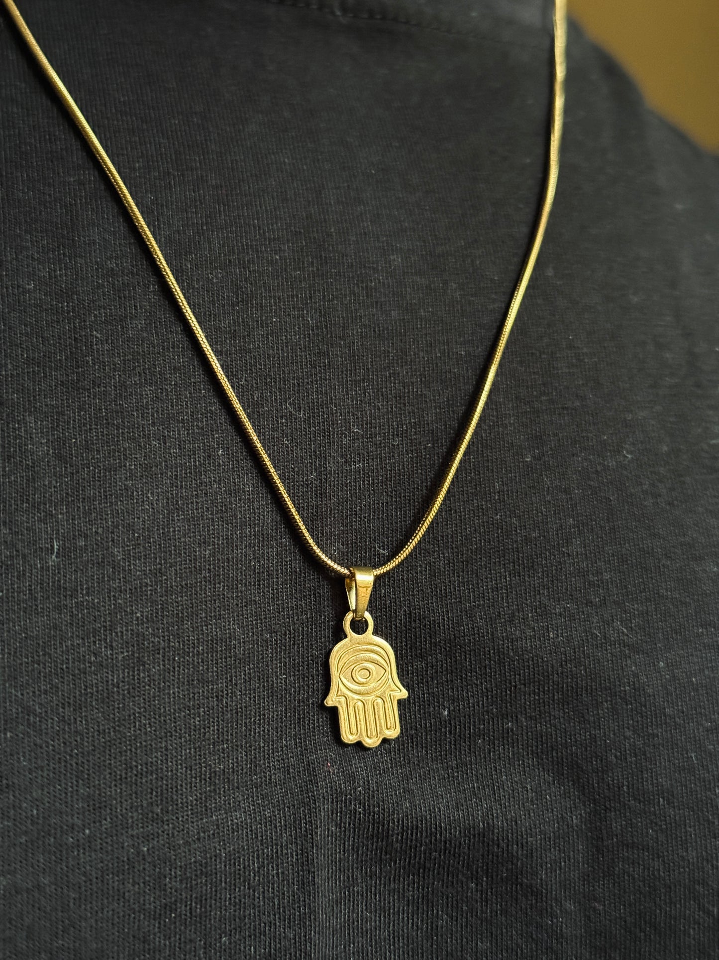 Hamsa hand small 18k gold plated stainless steel necklace in 55 cm chain