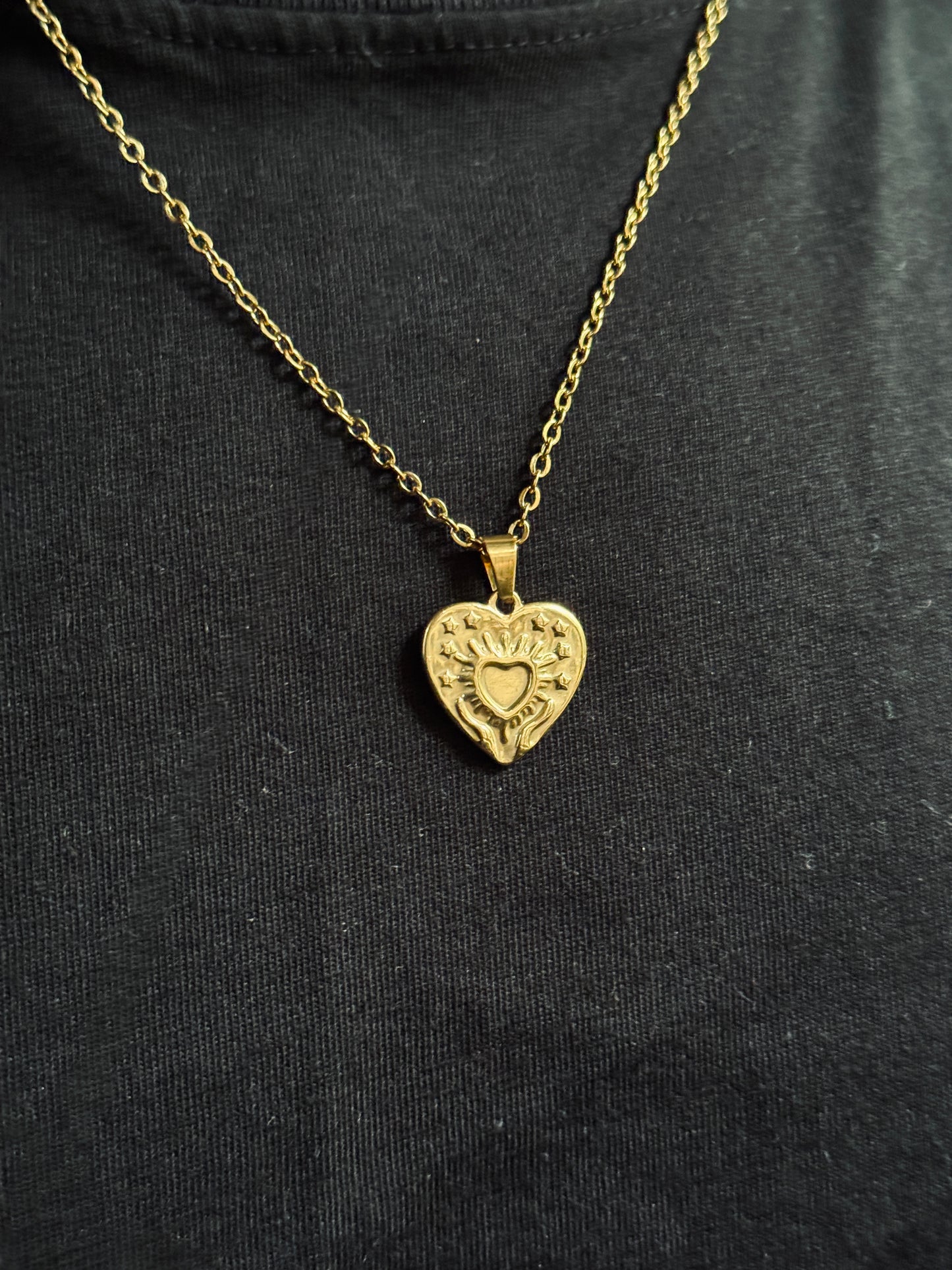 love shape 18k gold plated necklace