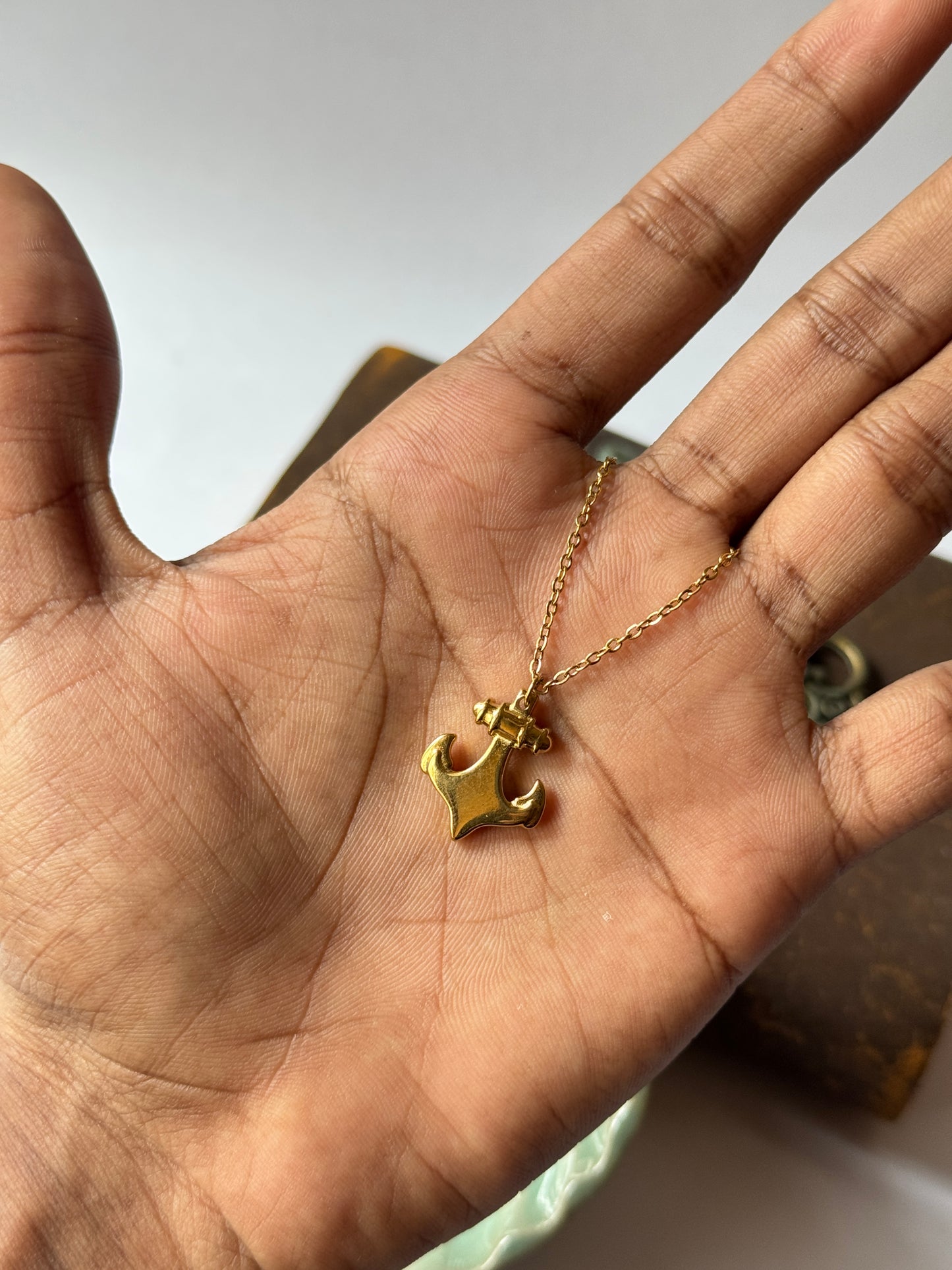 Anchor necklace 18k gold-plated