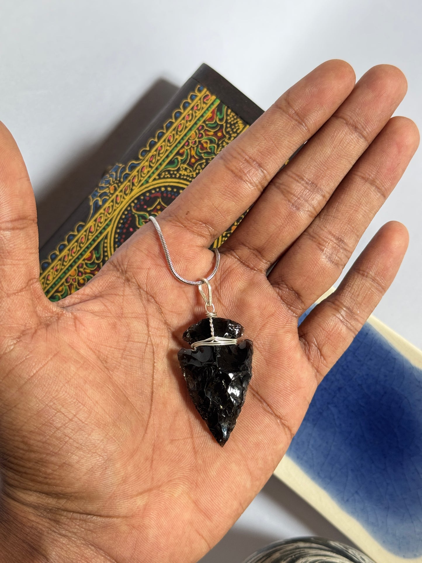 Black obsidian stone arrow necklace in 1.2 ss