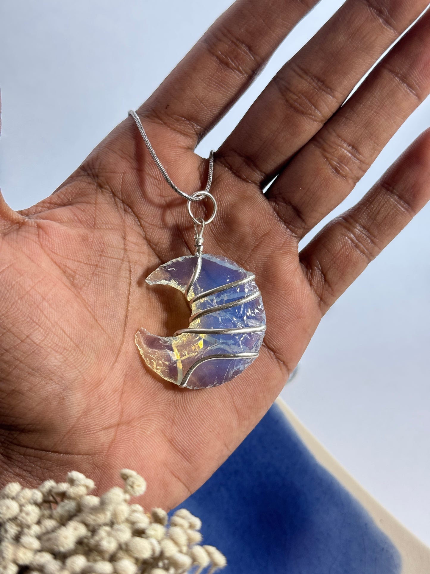 Opalite stone moon necklace in 1.2 ss