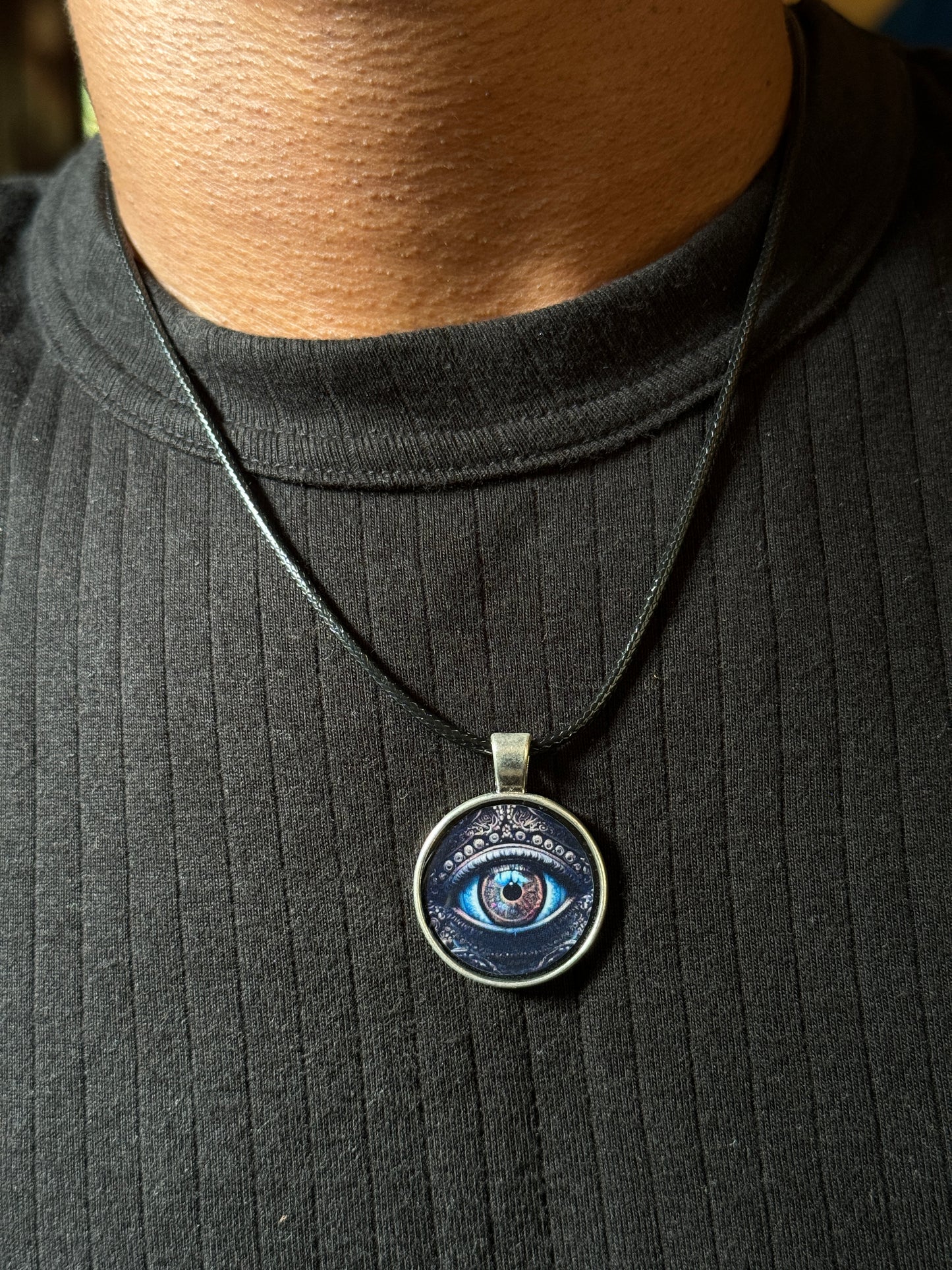 Blue dragon eye resin necklace