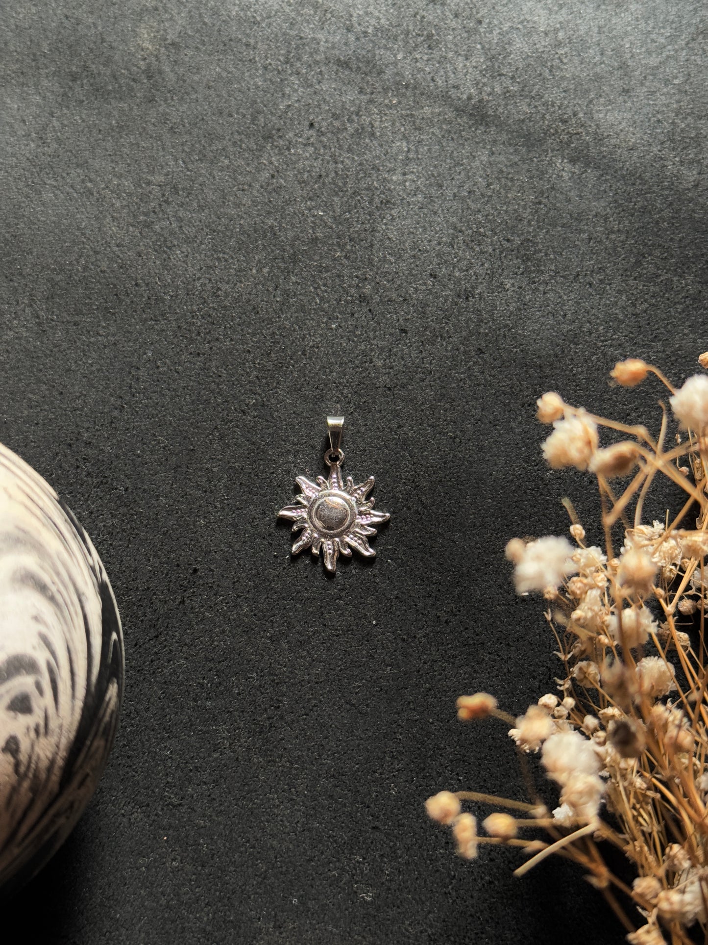 Sun stainless steel silver minimal pendant
