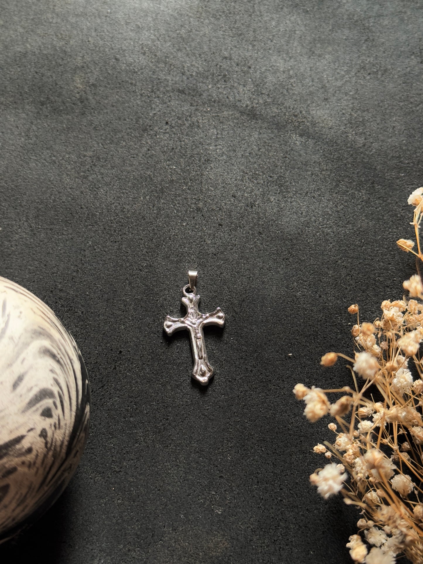Cross stainless steel medium size silver pendant
