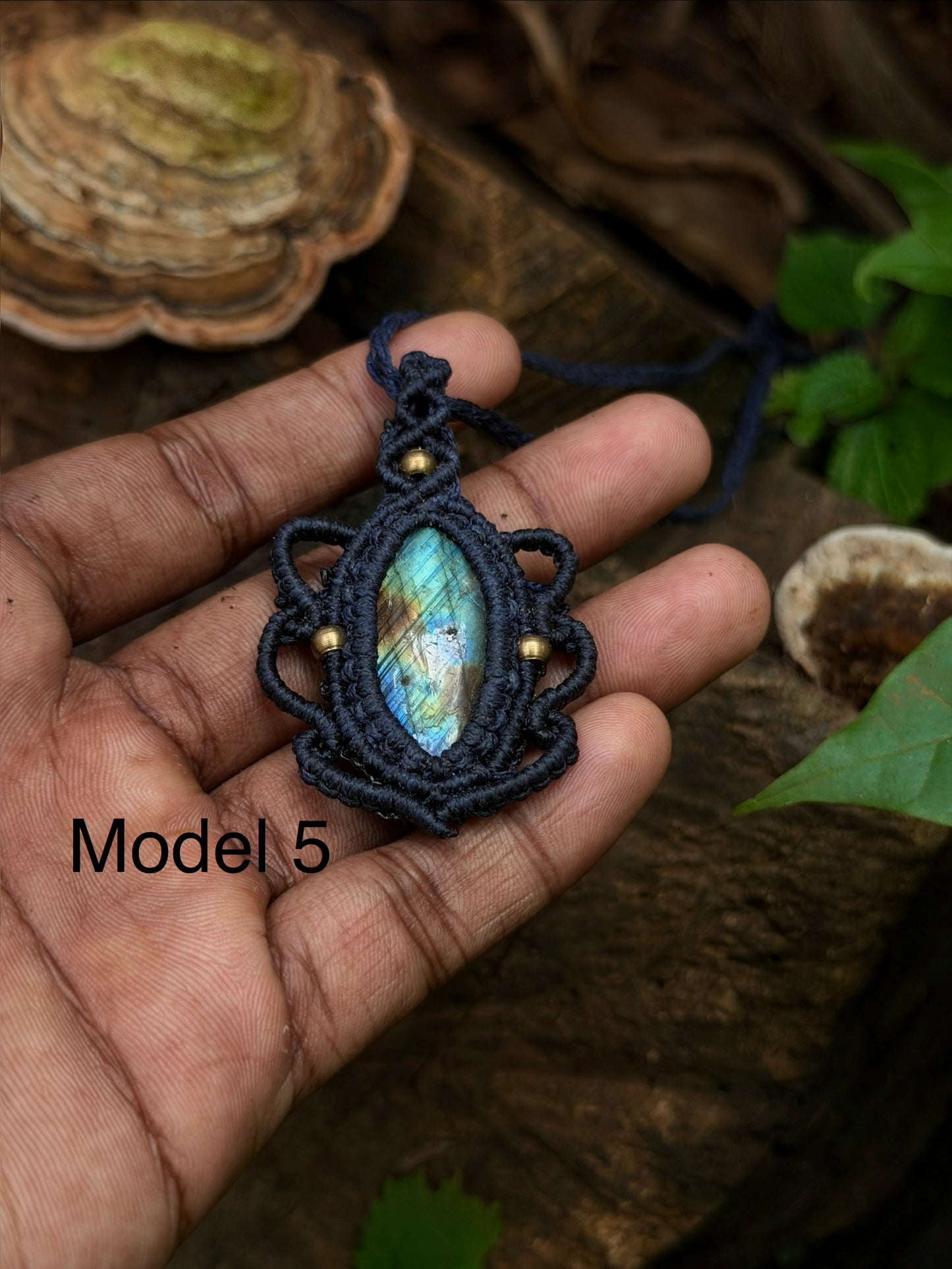 Labradorite macrame stone necklace