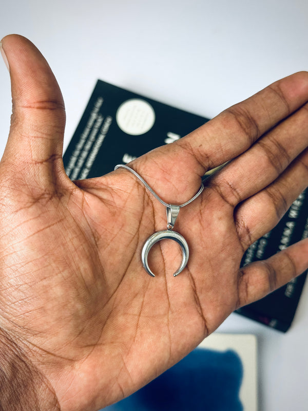 Crescent Moon Stainless steel 55 cm chain
