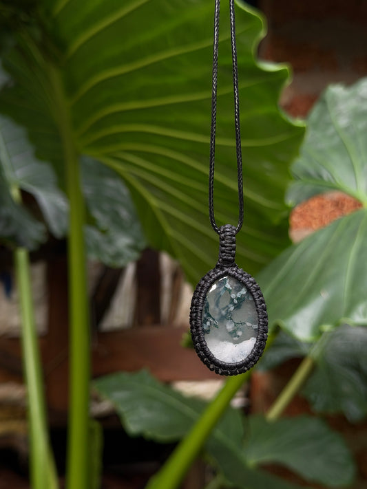 Moss agate macrame stone necklace