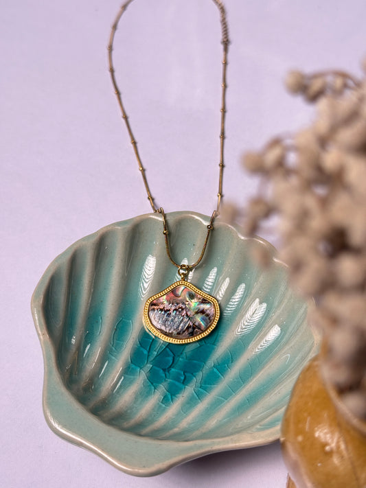 abalone seashells 18k gold plated necklace