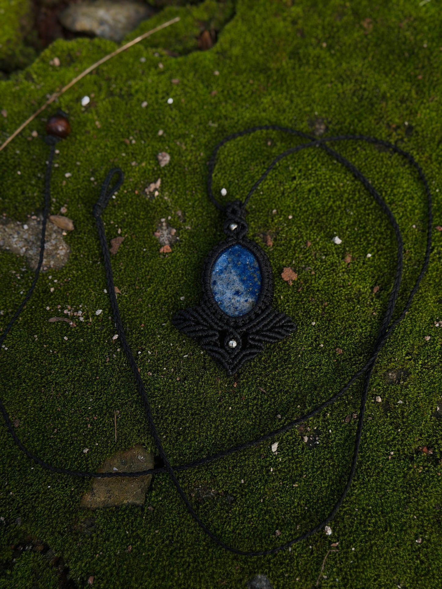 Natural macrame stone collection