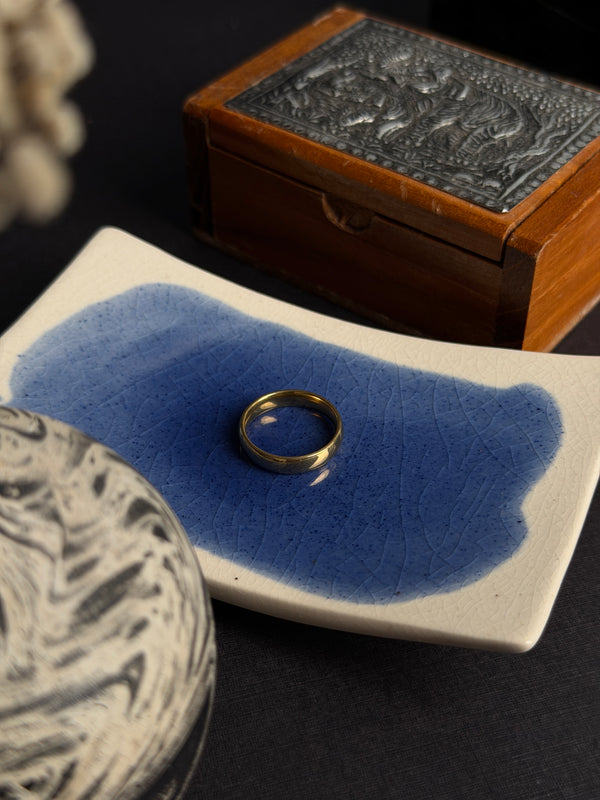 Plain stainless steel curved golden ring