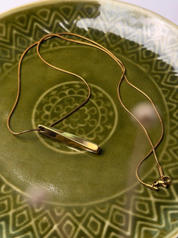 Twisted cube 18k gold plated stainless steel necklace