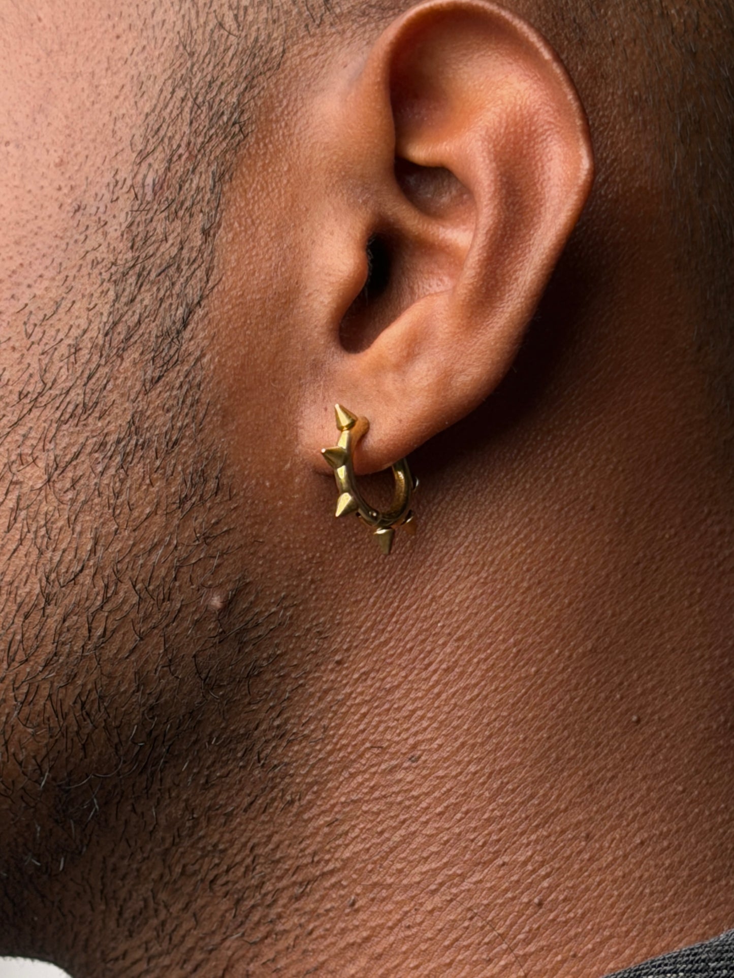 Thorn circle earring 18k gold plated