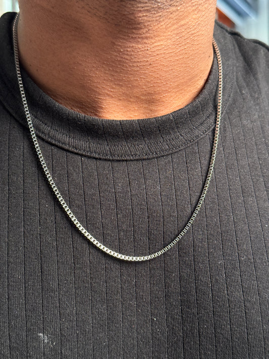 Square  box stainless steel silver chain 52.5 cm x 2mm