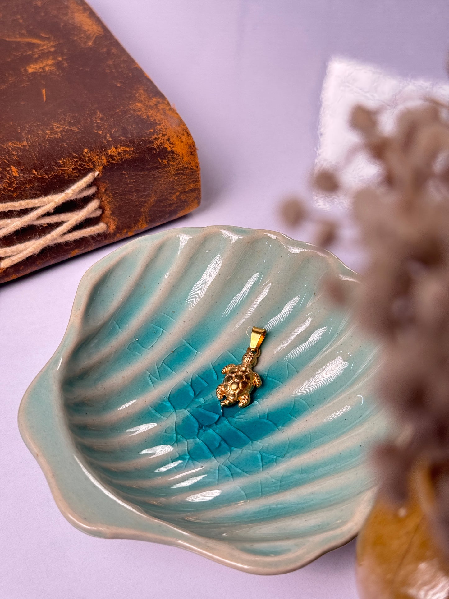 Turtle small stainless steel golden pendant with hook (18k gold-plated )