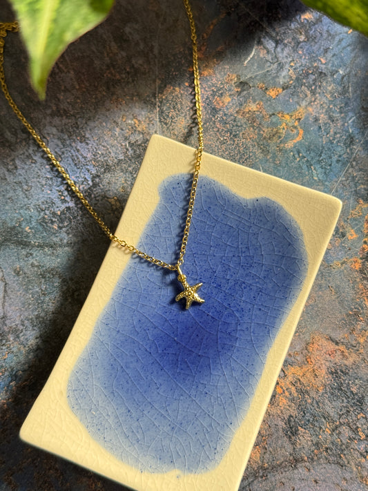 Starfish adjustable 18k gold plated necklace