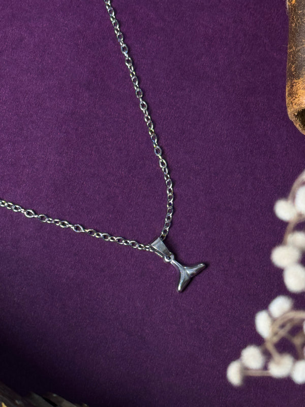 Fish tail minimal stainless steel adjustable necklace