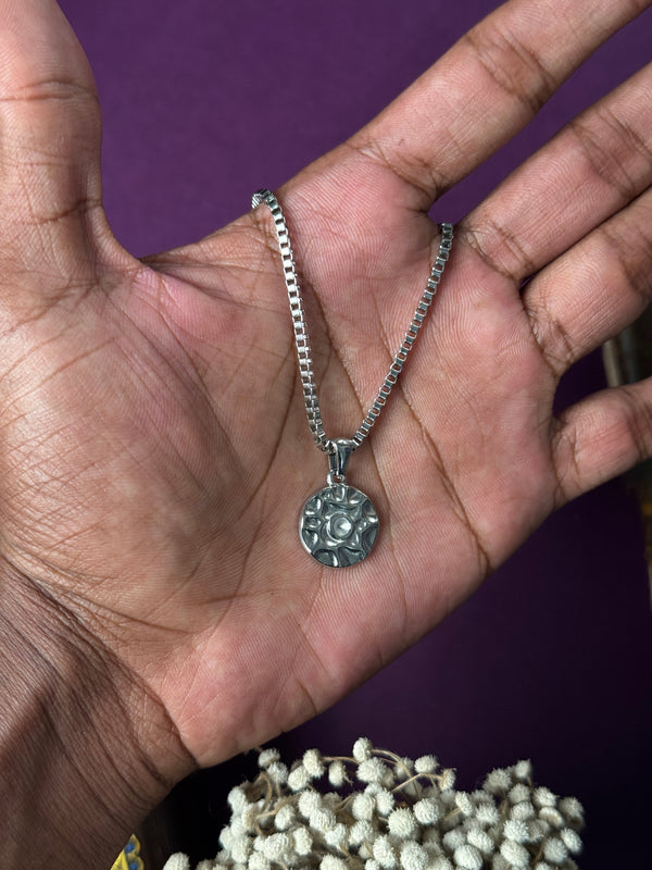 Uneven round stainless steel silver necklace