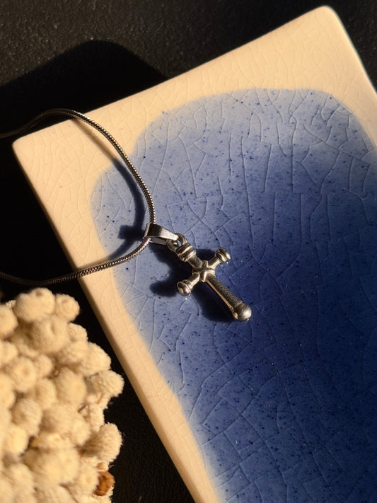 Small Cross stainless steel silver necklace in 55 cm