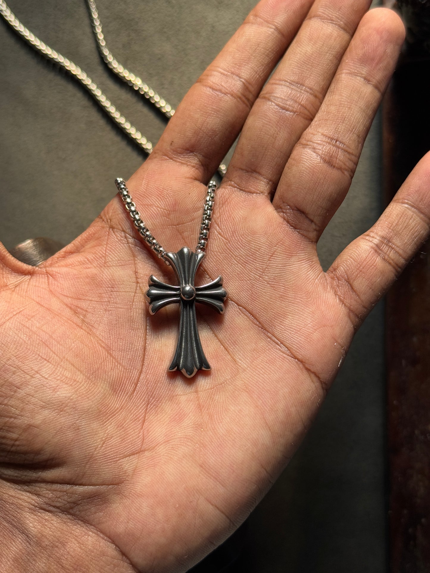 Medium thick cross stainless steel necklace