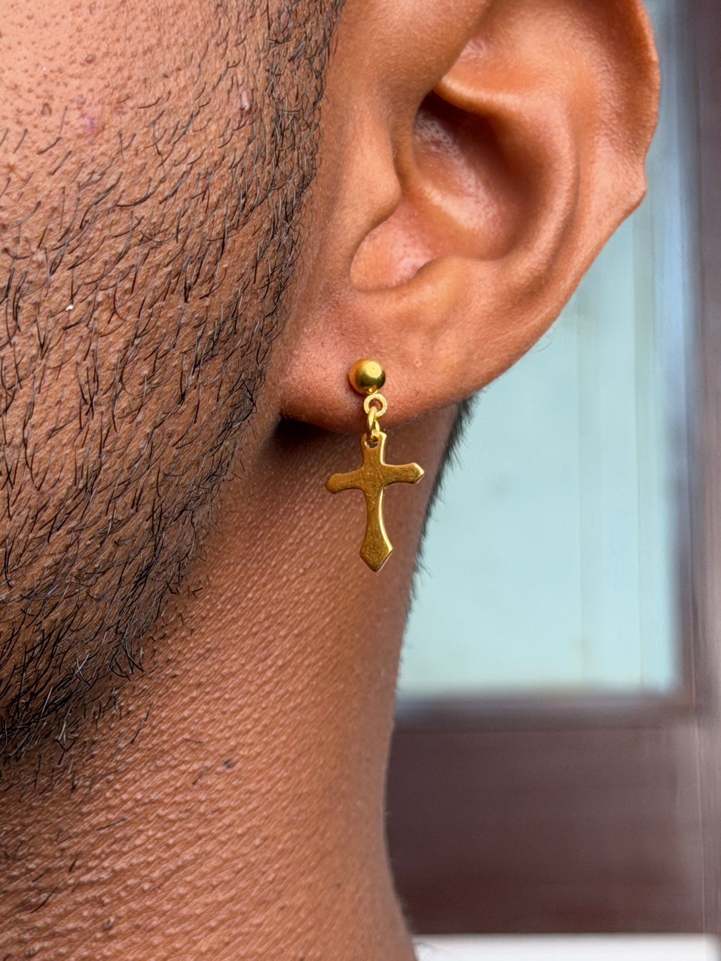 Minimal Devotion Stud 18 k gold plated