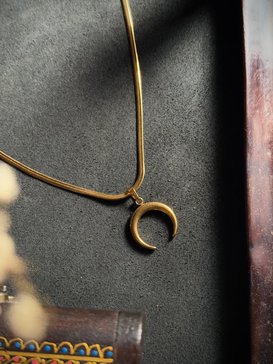 Moon stainless steel 18k gold plated  45 cm snake chain
