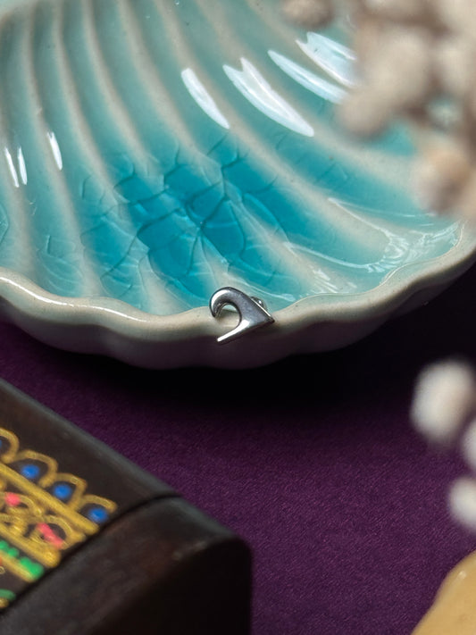 Wave Stainless Steel minimal stud