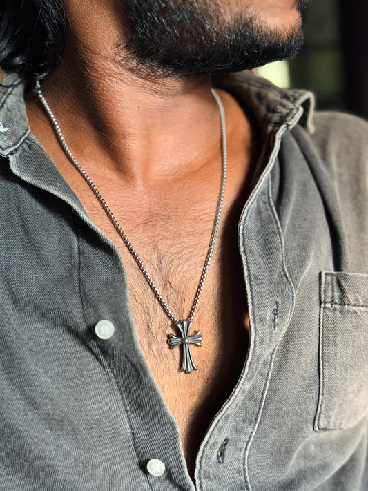 Medium thick cross stainless steel necklace