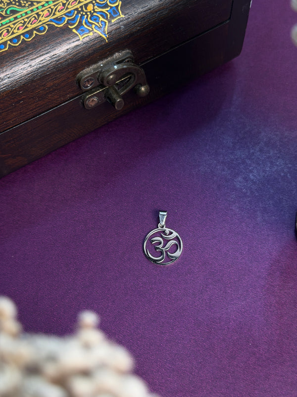 Aum stainless steel pendant with hook