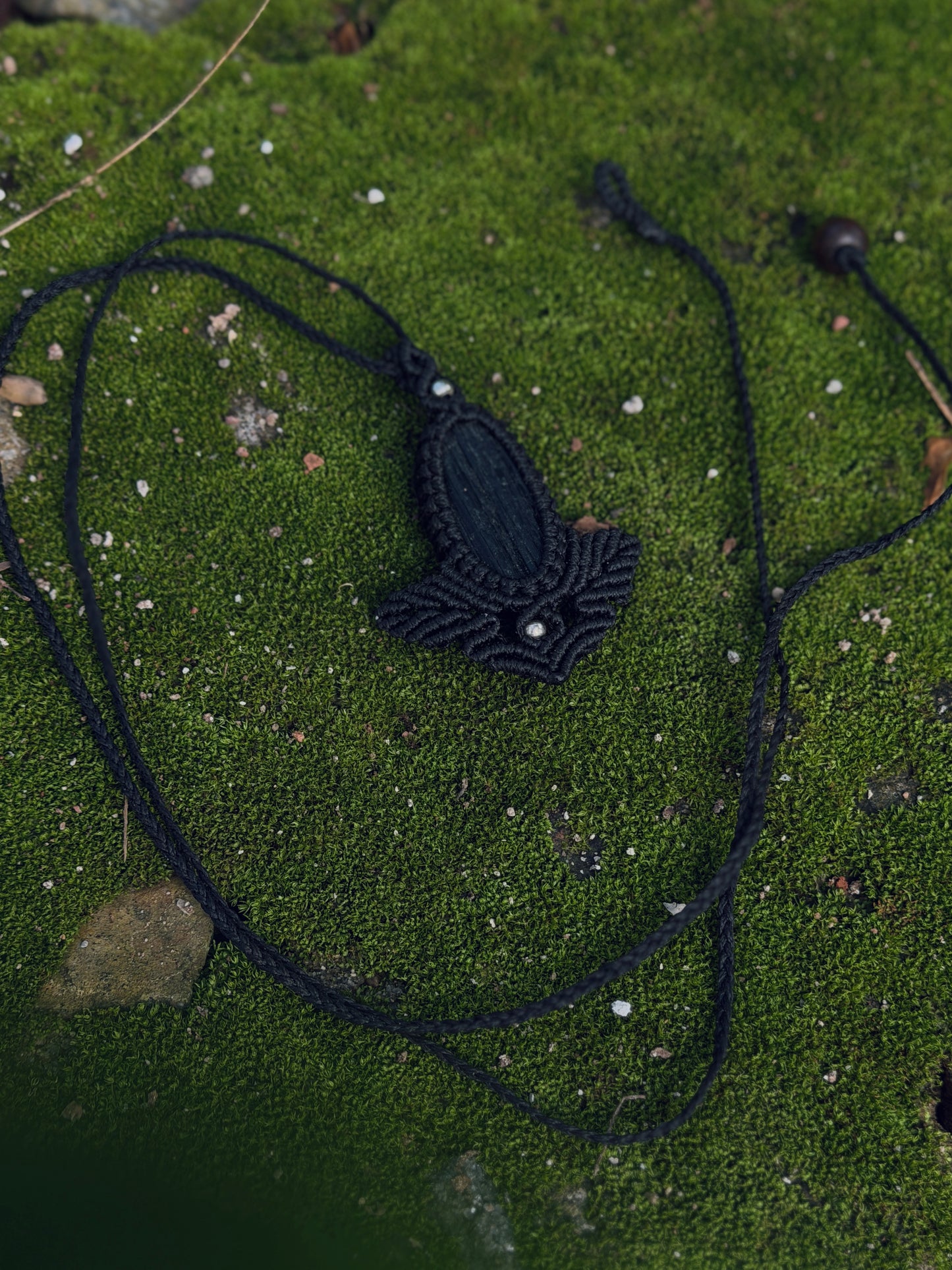 Natural macrame stone collection