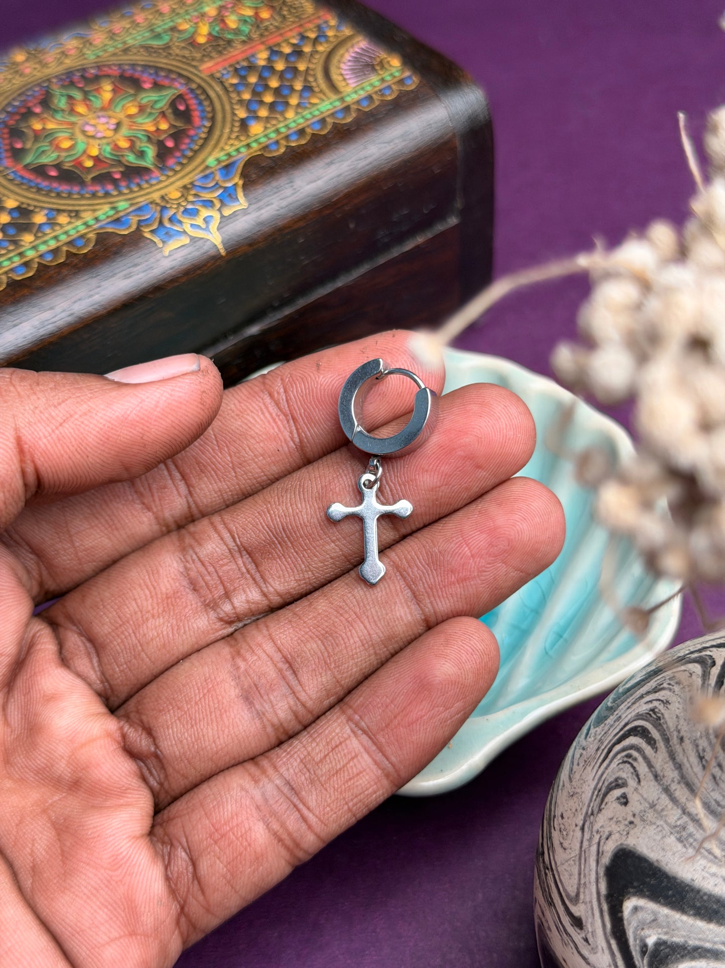 Royal Faith Hoop