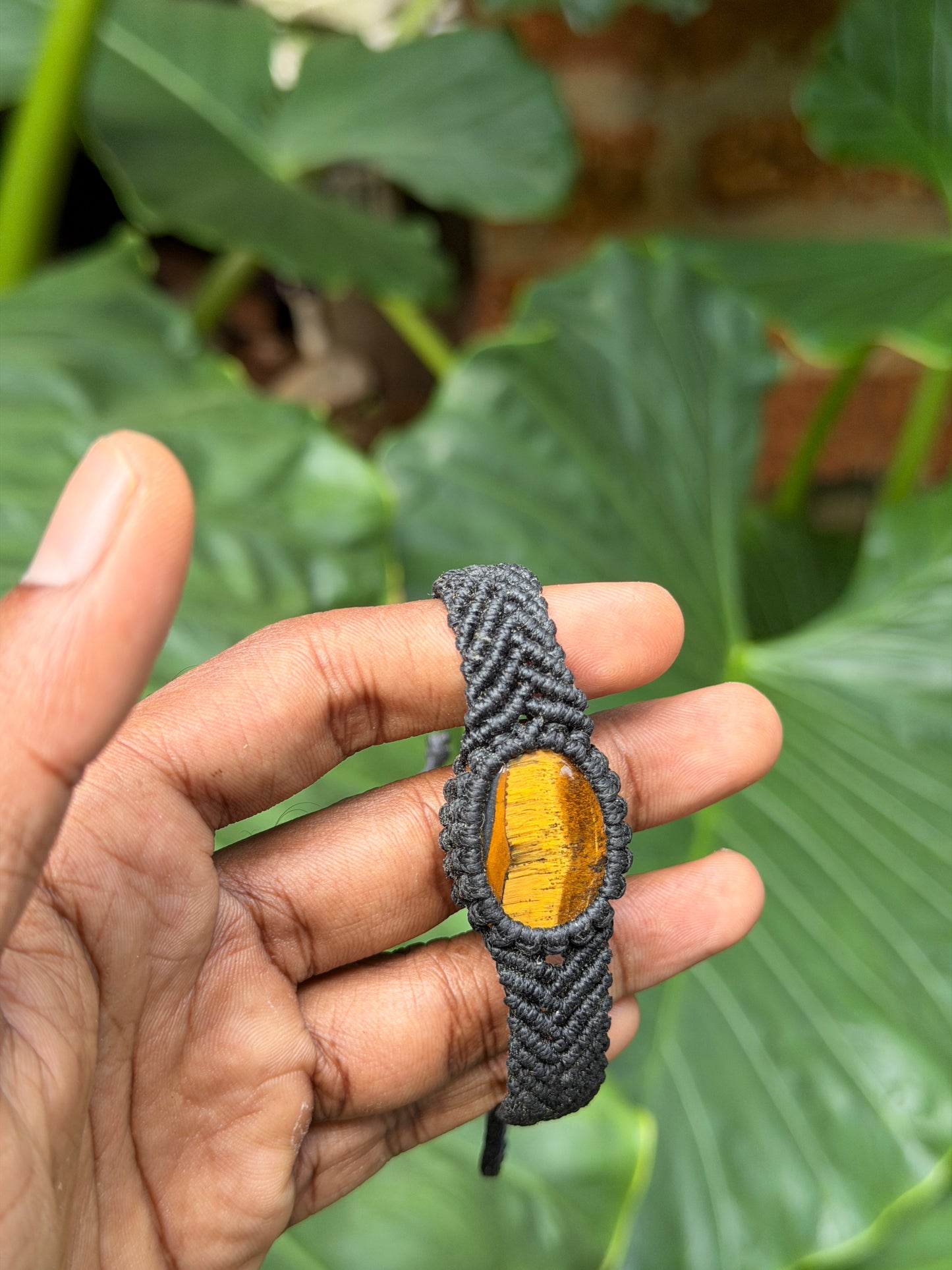 Tiger eye stone macrame adjustable bracelet