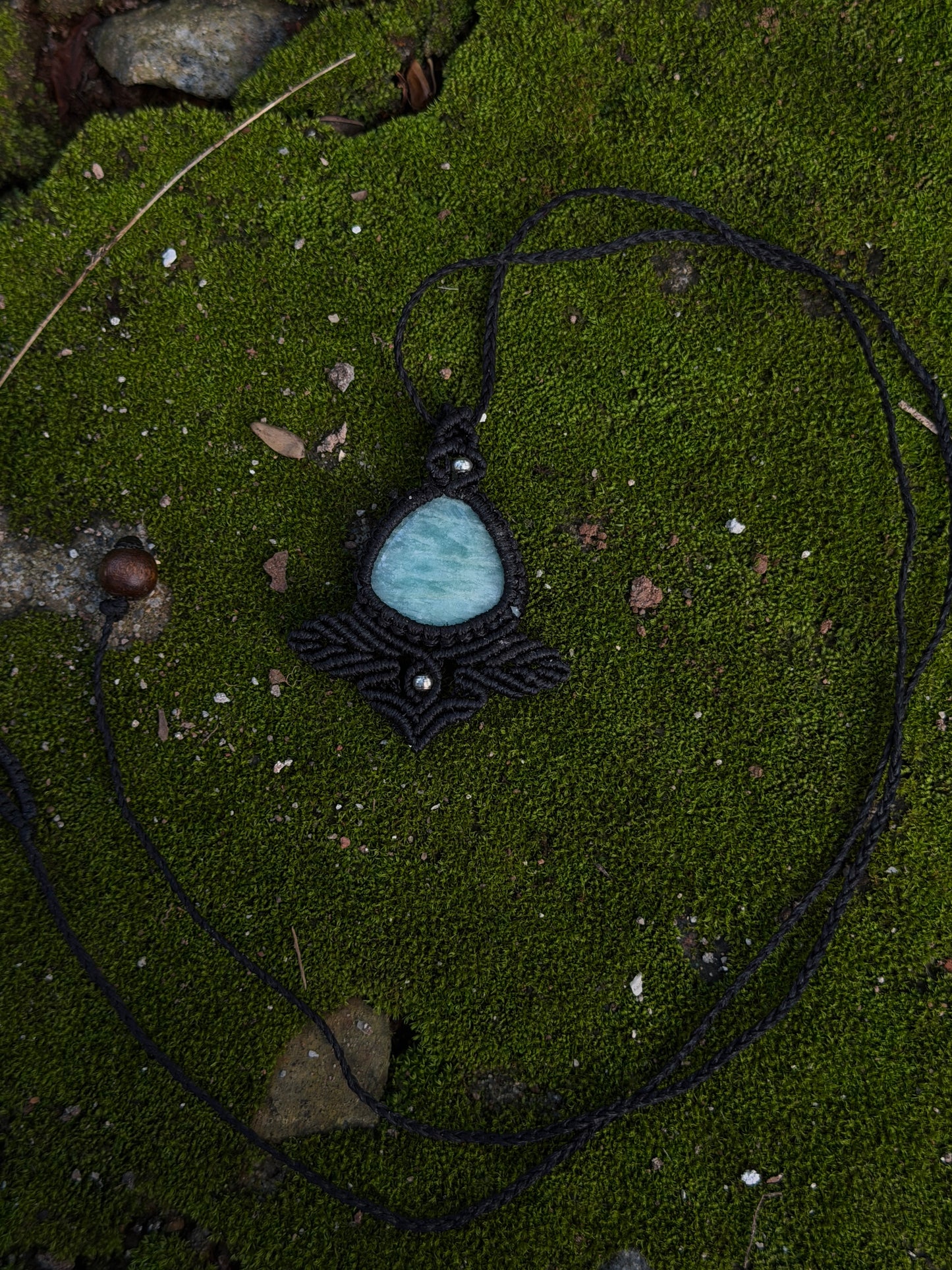 Natural macrame stone collection